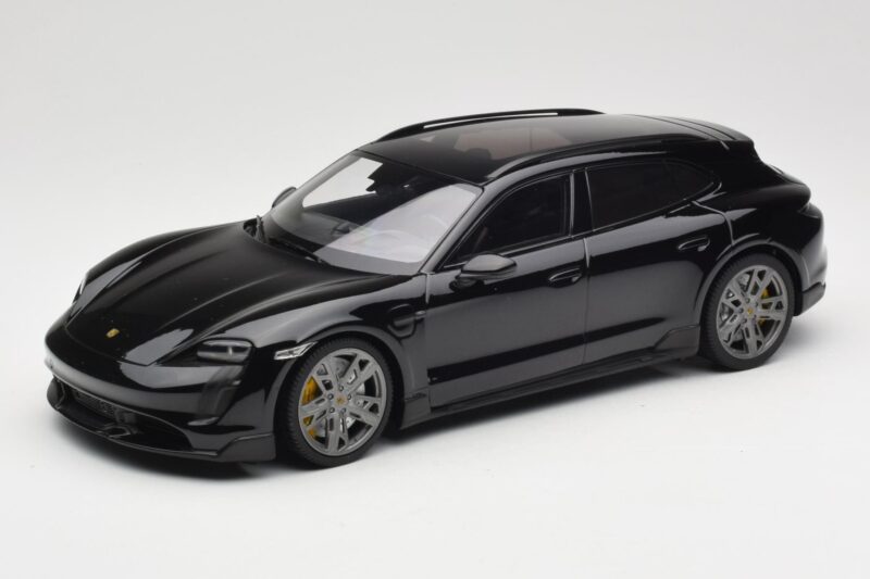 Porsche Taycan J1 Turbo S Cross Turismo Must Minichamps 1:18 155069300 Metall