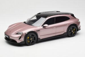 Porsche Taycan Turbo S Cross Turismo Metallik Roosa GT Spirit 1:18 GT440 Vaik
