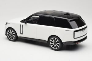 Land Rover Range Rover L460 P530 Autobiography Fuji White GT Spirit 1:18 GT533 Vaik - pilt 5/6