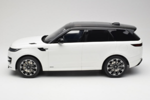 Range Rover Sport L461 P510e Fuji White GT Spirit 1:12 GT553 Vaik - pilt 3/6