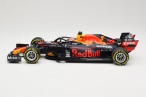 Red Bull Racing RB16 #33 M. Verstappen 3rd Place Styrian GP 2020 Minichamps 1:18 110200233 Metall - pilt 3/6