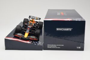 Red Bull Racing RB18 #1 M. Verstappen Winner Austin GP 2022 Minichamps 1:18 113222901 Metall - pilt 6/6