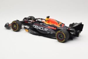 Red Bull Racing RB19 #1 M. Verstappen Winner Monaco GP 2023 Minichamps 1:18 110230701 Metall - pilt 5/6