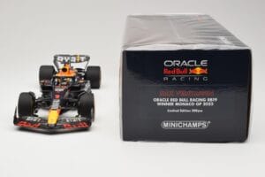 Red Bull Racing RB19 #1 M. Verstappen Winner Monaco GP 2023 Minichamps 1:18 110230701 Metall - pilt 6/6
