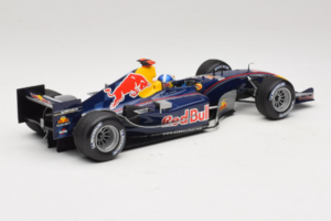 Red Bull RB1 Cosworth #14 D. Coulthard Red Bull Racing Showcar 2005 Minichamps 1:18 100050014 Metall - pilt 2/6