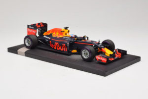 Red Bull RB12 Tag Heuer #3 D. Ricciardo Red Bull Racing 1st Pole Monaco Grand Prix 2016 Minichamps 1:18 117160103 Vaik - pilt 4/7