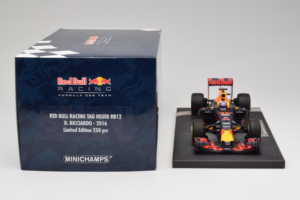 Red Bull RB12 Tag Heuer #3 D. Ricciardo Red Bull Racing Showcar 2016 Minichamps 1:18 117160003 Vaik - pilt 6/7