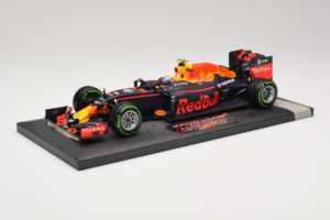 Red Bull RB12 Tag Heuer #33 M. Verstappen Red Bull Racing Showcar 2016 Minichamps 1:18 117161233 Vaik - pilt 2/7