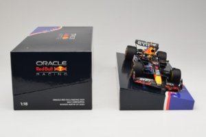 Red Bull RB19 #1 M. Verstappen Oracle Red Bull Racing United States Grand Prix Winner World Champion 2023 Minichamps 1:18 113 - pilt 6/7