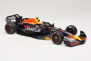 Red Bull RB19 #11 S. Perez Oracle Red Bull Racing Saudi Arabian Grand Prix Winner 2023 Minichamps 1:18 110230111 Vaik - pilt 4/6