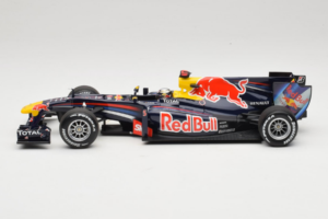 Red Bull RB6 Renault #5 S. Vettel Red Bull Racing Brazilian Grand Prix Winner 2010 Minichamps 1:18 110100205 Metall - pilt 3/7