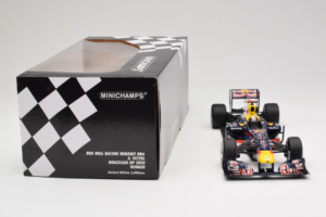 Red Bull RB6 Renault #5 S. Vettel Red Bull Racing Brazilian Grand Prix Winner 2010 Minichamps 1:18 110100205 Metall - pilt 7/7