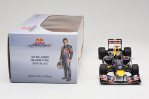 Red Bull RB8 Renault #1 S. Vettel Red Bull Racing Showcar 2012 Minichamps 1:18 110120071 Metall - pilt 6/7