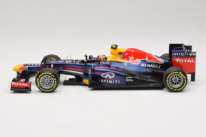 Red Bull RB9 Renault #2 M. Webber Infiniti Red Bull Racing Showcar 2013 Minichamps 1:18 110130072 Metall - pilt 3/6