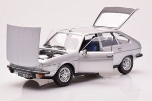Renault 30 TX Hõbedane Norev 1:18 185272 Metall - pilt 2/8