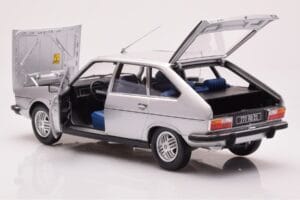 Renault 30 TX Hõbedane Norev 1:18 185272 Metall - pilt 5/8