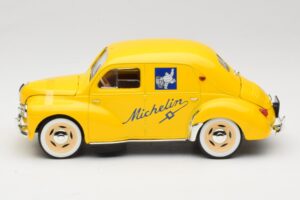 Renault 4CV Michelin Yellow Solido 1:18 82002 Metall - pilt 3/6