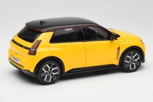 Renault 5 E-Tech Pop Kollane & Must Norev 1:18 185500 Metall - pilt 4/8