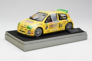 Renault Clio Sport #2 E. Rangoni Renault Clio Trophy Winner 2000 Universal Hobbies 1:18 7711218616 Metall