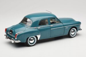 Renault Fregate Sevigne Roheline Norev 1:18 185284 Metall - pilt 3/6