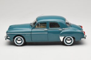 Renault Fregate Sevigne Roheline Norev 1:18 185284 Metall - pilt 4/6