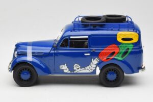 Renault Juvaquatre Michelin Blue Solido 1:18 82008 Metall - pilt 4/8