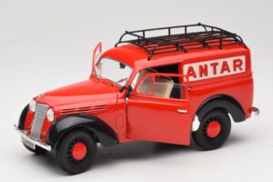 Renault Juvaquatre Utilitaire Punane Solido 1:18 8424 Metall - pilt 2/8