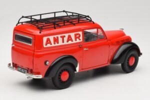 Renault Juvaquatre Utilitaire Punane Solido 1:18 8424 Metall - pilt 3/8