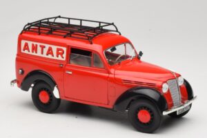 Renault Juvaquatre Utilitaire Punane Solido 1:18 8424 Metall - pilt 6/8