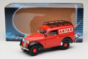 Renault Juvaquatre Utilitaire Punane Solido 1:18 8424 Metall - pilt 8/8