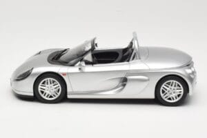 Renault Spider Hõbedane Otto 1:18 OT1142 Vaik - pilt 3/6