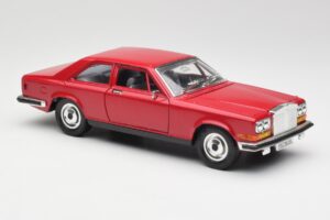 Rolls-Royce Camargue Punane Bburago 1:22 3001 Metall - pilt 6/8