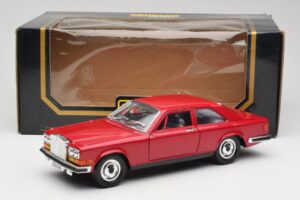 Rolls-Royce Camargue Punane Bburago 1:22 3001 Metall - pilt 8/8