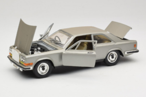 Rolls-Royce Camargue Hõbedane Bburago 1:18 3001-M2 Metall - pilt 2/8
