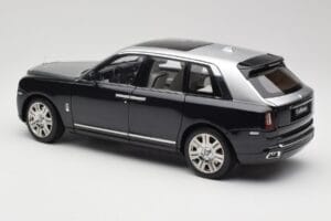 Rolls-Royce Cullinan Must & Hõbe OEM 1:18 ROLLS001 Metall - pilt 7/8