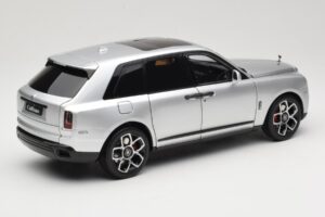 Rolls-Royce Cullinan Hõbedane Shadow Wheels Velgedega OEM 1:18 028-16A Metall - pilt 3/8