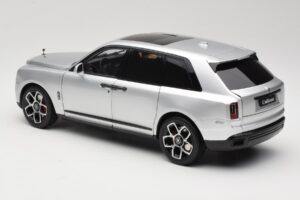 Rolls-Royce Cullinan Hõbedane Shadow Wheels Velgedega OEM 1:18 028-16A Metall - pilt 7/8