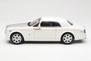 Rolls-Royce Phantom Coupe English Valge Hõbedane Kyosho 1:18 08861EW Metall - pilt 4/8