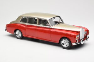 Rolls-Royce Phantom VI Punane Helebebeež Kyosho 1:18 08905RLB Metall - pilt 6/8