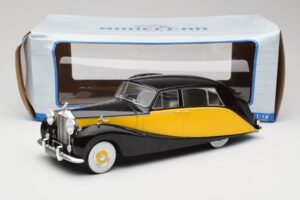 Rolls-Royce Silver Wraith Empress by Hooper Must & Kollane MCG 1:18 MCG18066 Metall - pilt 6/6