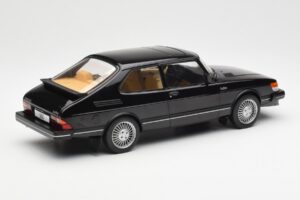 Saab 900 Turbo Must MCG 1:18 MCG18338 Metall - pilt 2/6