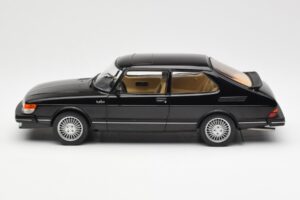 Saab 900 Turbo Must MCG 1:18 MCG18338 Metall - pilt 3/6
