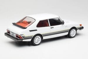 Saab 900 Turbo Valge MCG 1:18 MCG18339 Metall - pilt 2/6