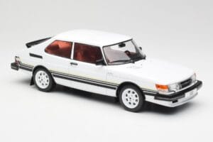 Saab 900 Turbo Valge MCG 1:18 MCG18339 Metall - pilt 4/6