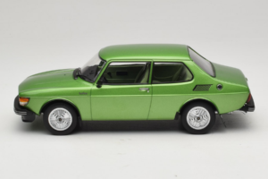 Saab 99 Metallic Roheline MCG 1:18 MCG18440 Metall - pilt 3/6