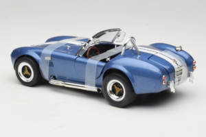 Shelby Cobra 427 S/C Sinine Valge Triip Road Signature 1:18 92058-P2 Metall - pilt 5/6