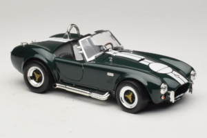 Shelby Cobra 427 S/C Tumerohelinen Valged Triibud Road Signature 1:18 92058-P1 Metall - pilt 6/8
