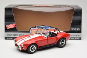 Shelby Cobra 427 S/C Guardsman Red ERTL 1:18 7369 Metall - pilt 8/8