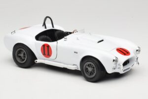 Shelby Cobra 427 S/C Valge Auto World 1:18 AWSS104 Metall - pilt 6/8