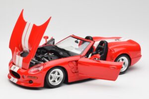 Shelby Series 1 Kabriolett Punane Bburago 1:18 3353 Metall - pilt 2/8